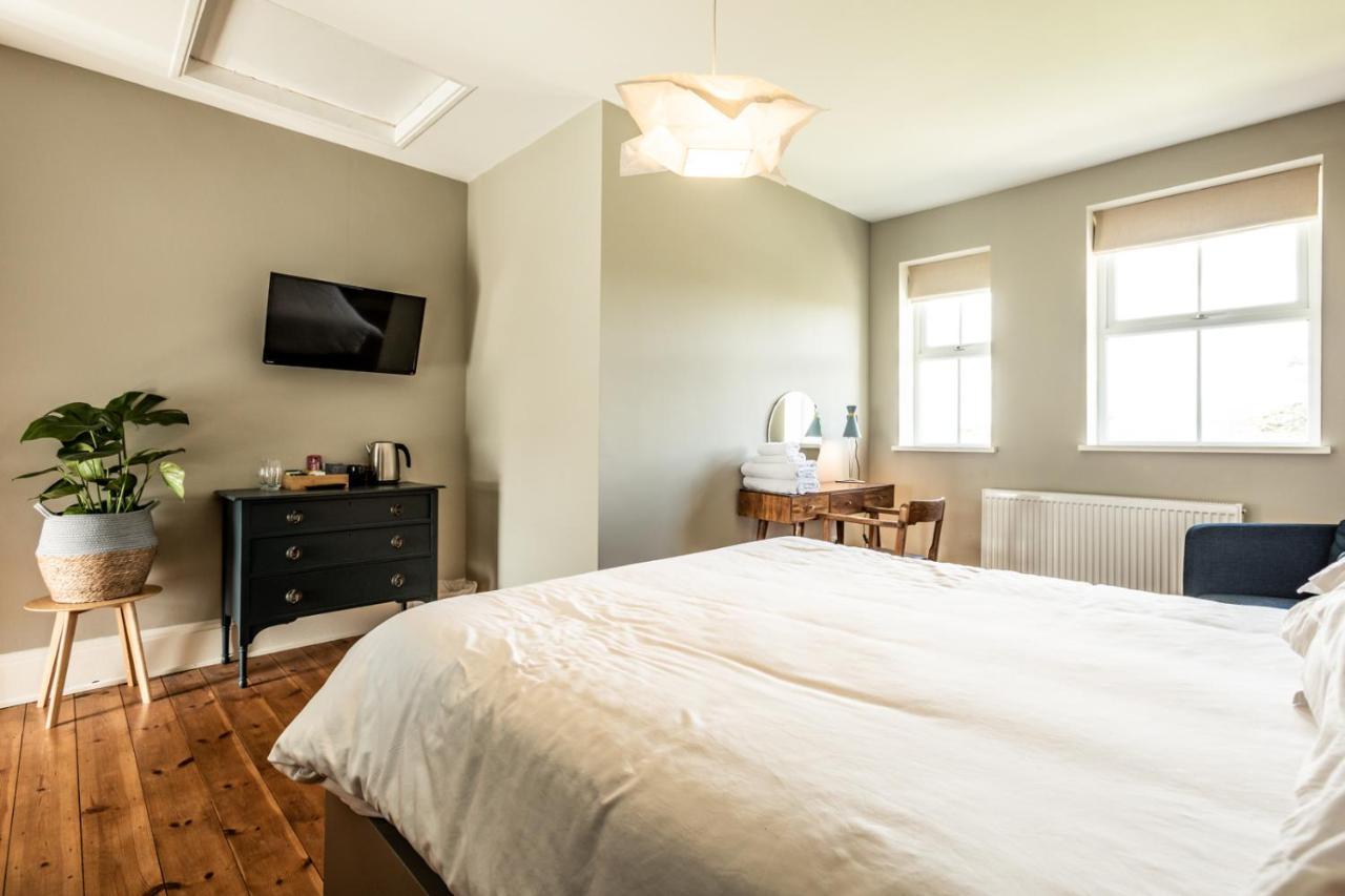 ジ オールド ビカレージ B&B Moylgrove エクステリア 写真