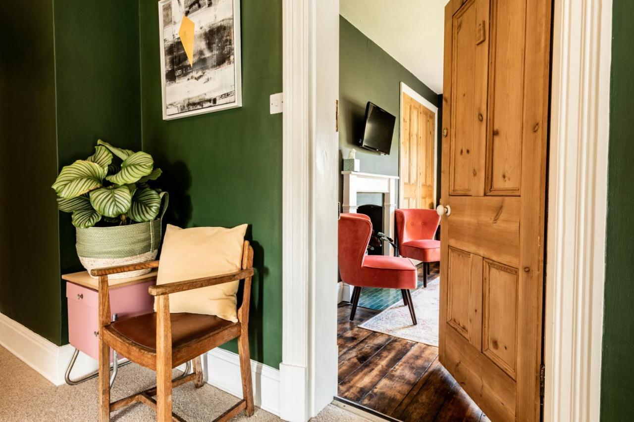ジ オールド ビカレージ B&B Moylgrove エクステリア 写真