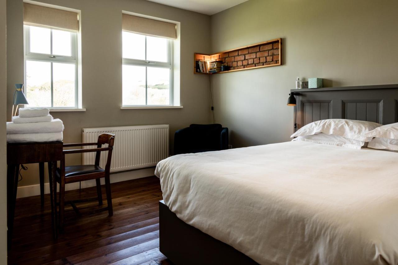 ジ オールド ビカレージ B&B Moylgrove エクステリア 写真