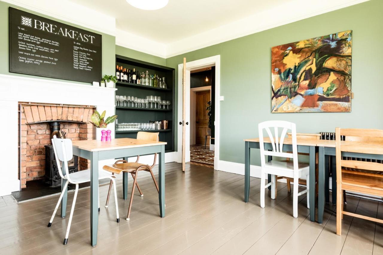 ジ オールド ビカレージ B&B Moylgrove エクステリア 写真