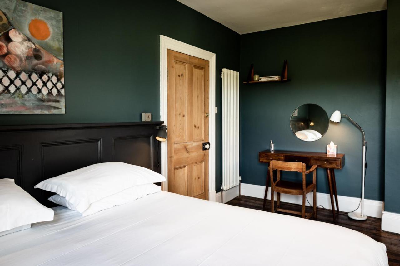 ジ オールド ビカレージ B&B Moylgrove エクステリア 写真