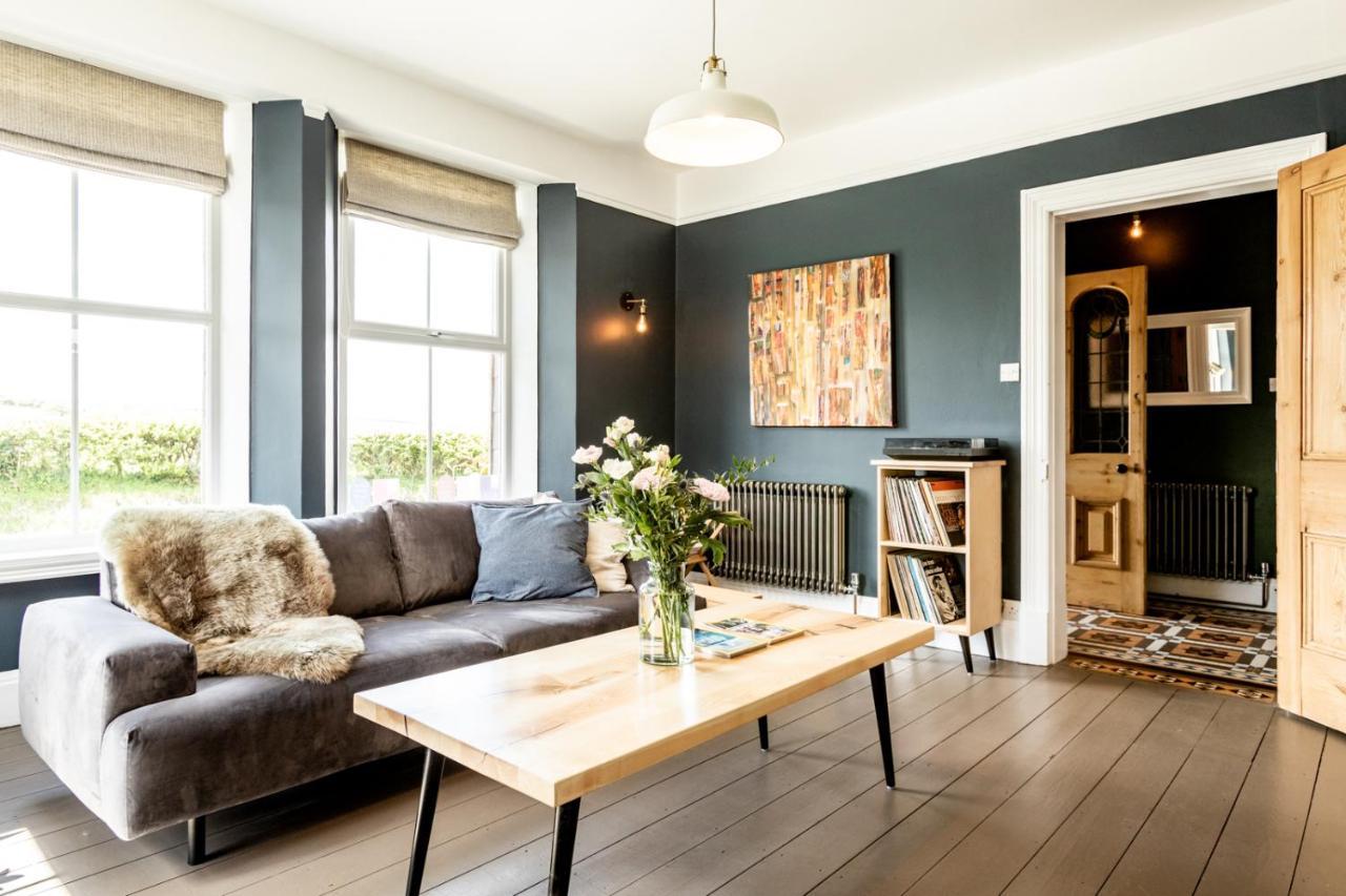 ジ オールド ビカレージ B&B Moylgrove エクステリア 写真